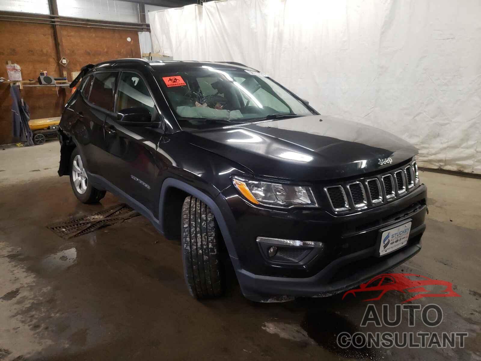 JEEP COMPASS 2018 - 3C4NJDBB4JT458007