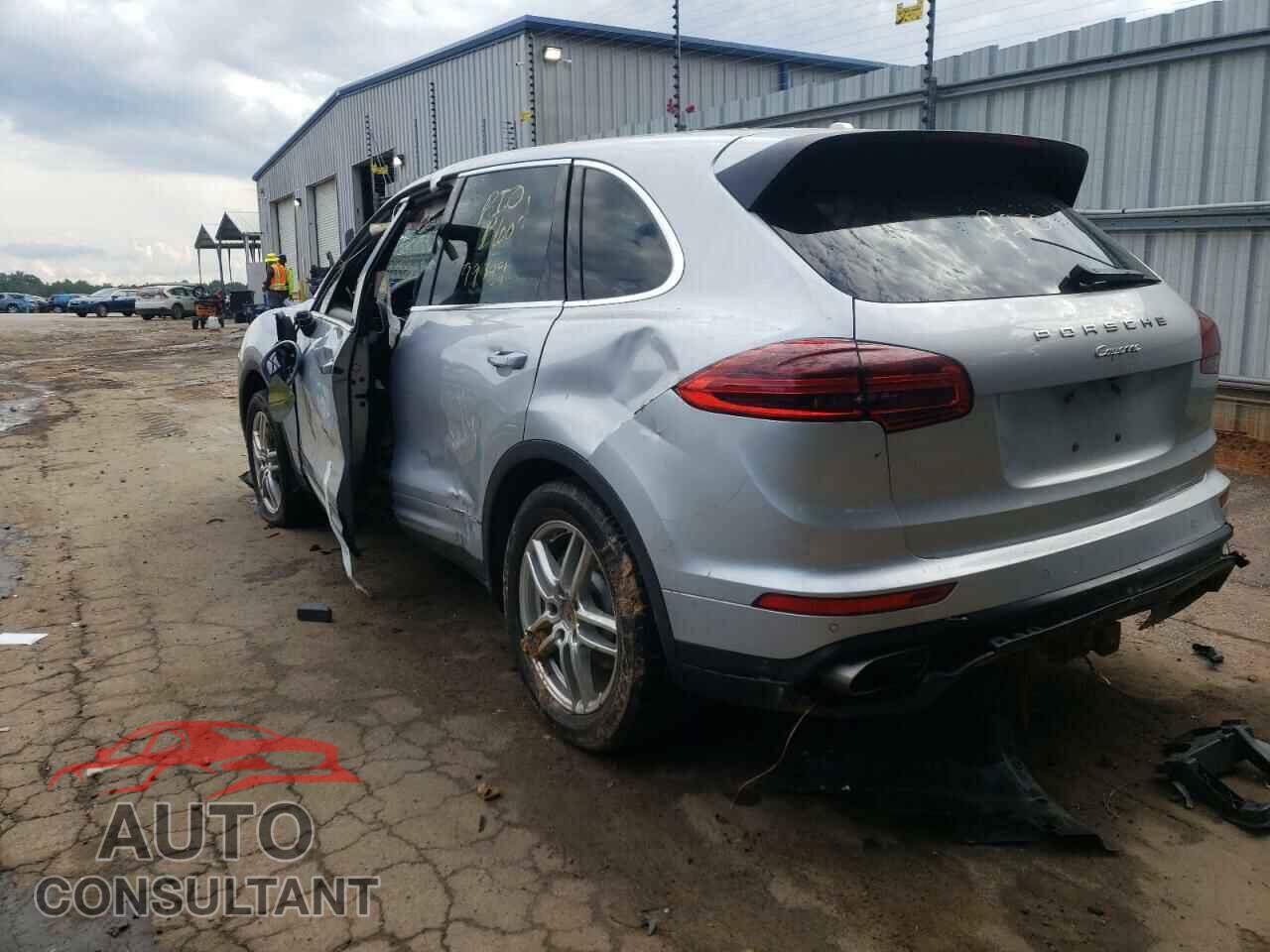 PORSCHE CAYENNE 2016 - WP1AA2A25GLA04503