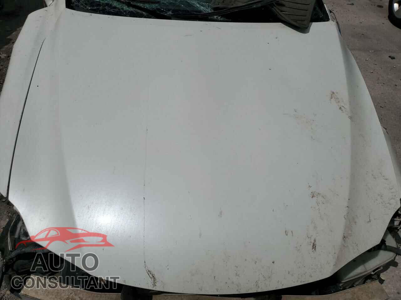 LEXUS IS 2011 - JTHBF5C28B5148676