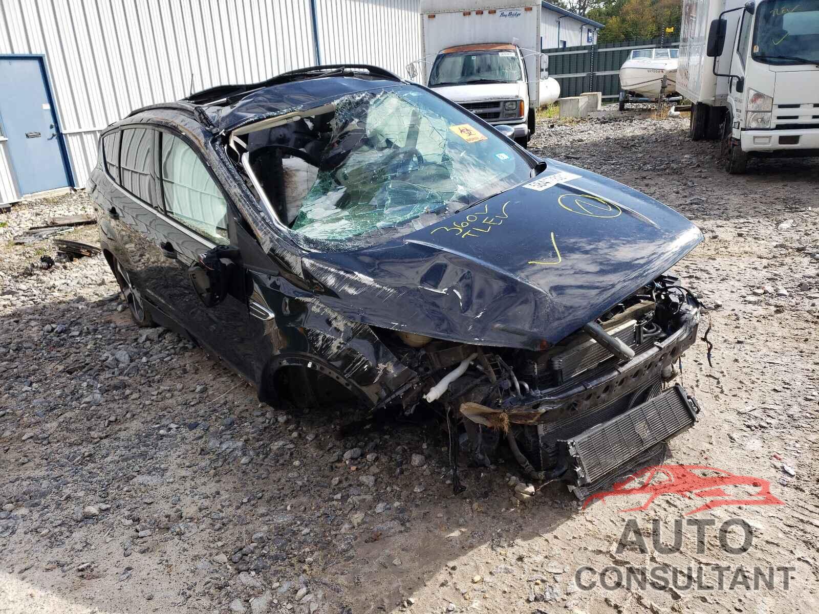FORD ESCAPE 2018 - 1FMCU9HD1JUB18335