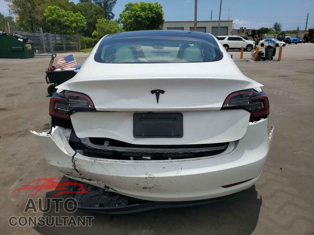 TESLA MODEL 3 2023 - 5YJ3E1EA5PF580945