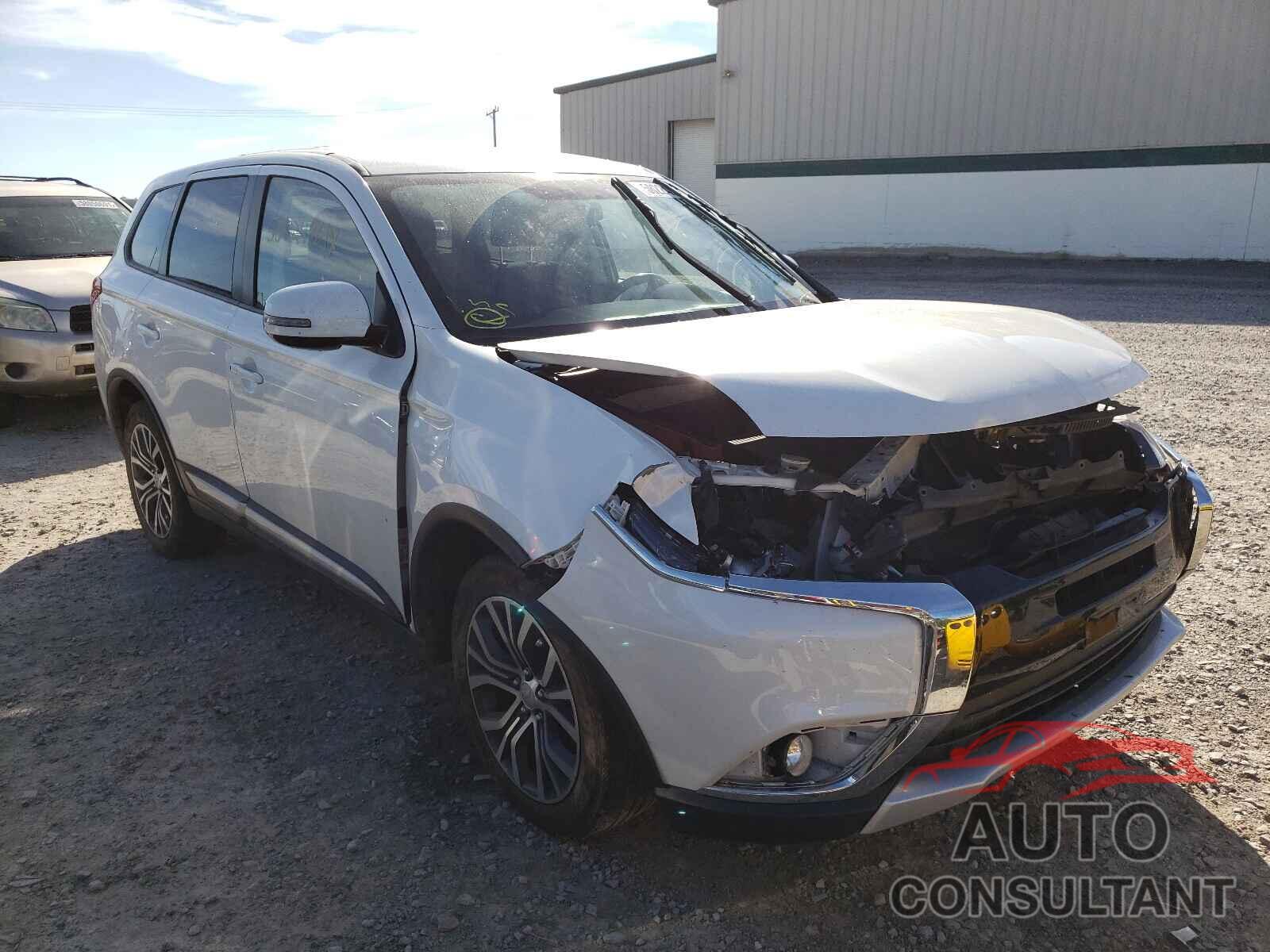 MITSUBISHI OUTLANDER 2018 - JA4AZ3A35JZ034592