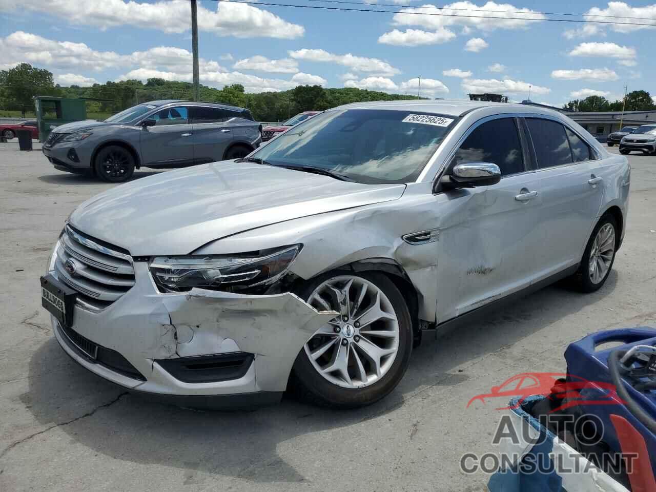 FORD TAURUS 2018 - 1FAHP2F84JG110345