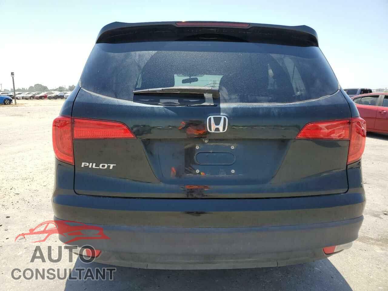 HONDA PILOT 2017 - 5FNYF5H33HB034573
