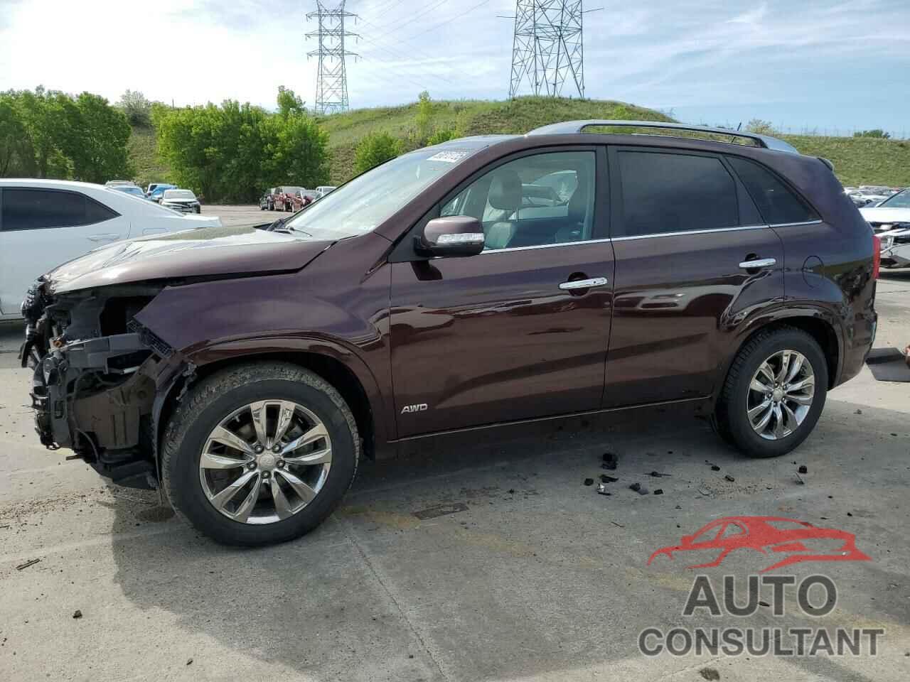 KIA SORENTO 2013 - 5XYKWDA22DG389884