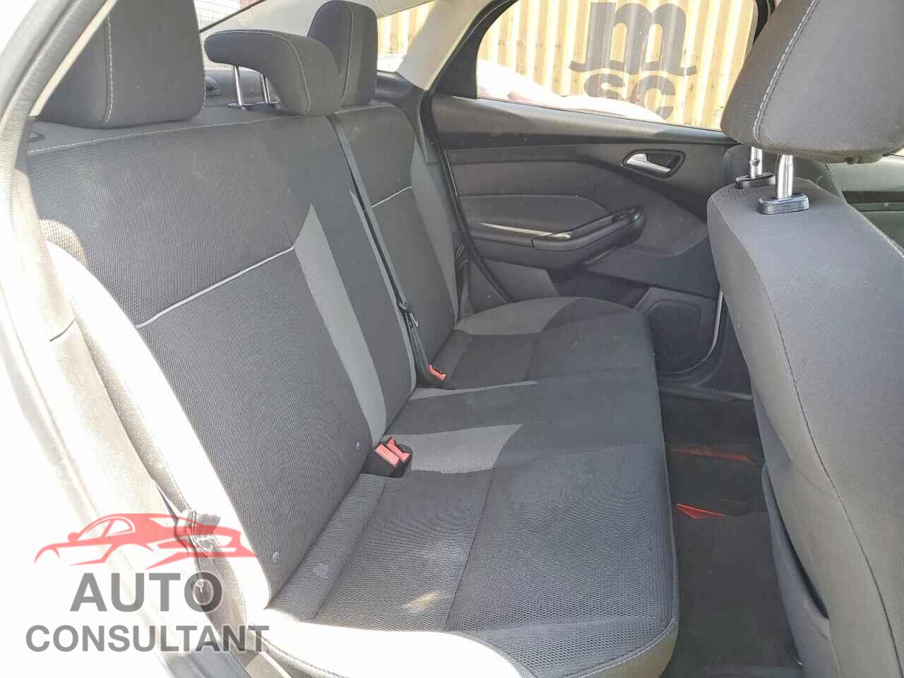 FORD FOCUS 2014 - 1FADP3F27EL110840