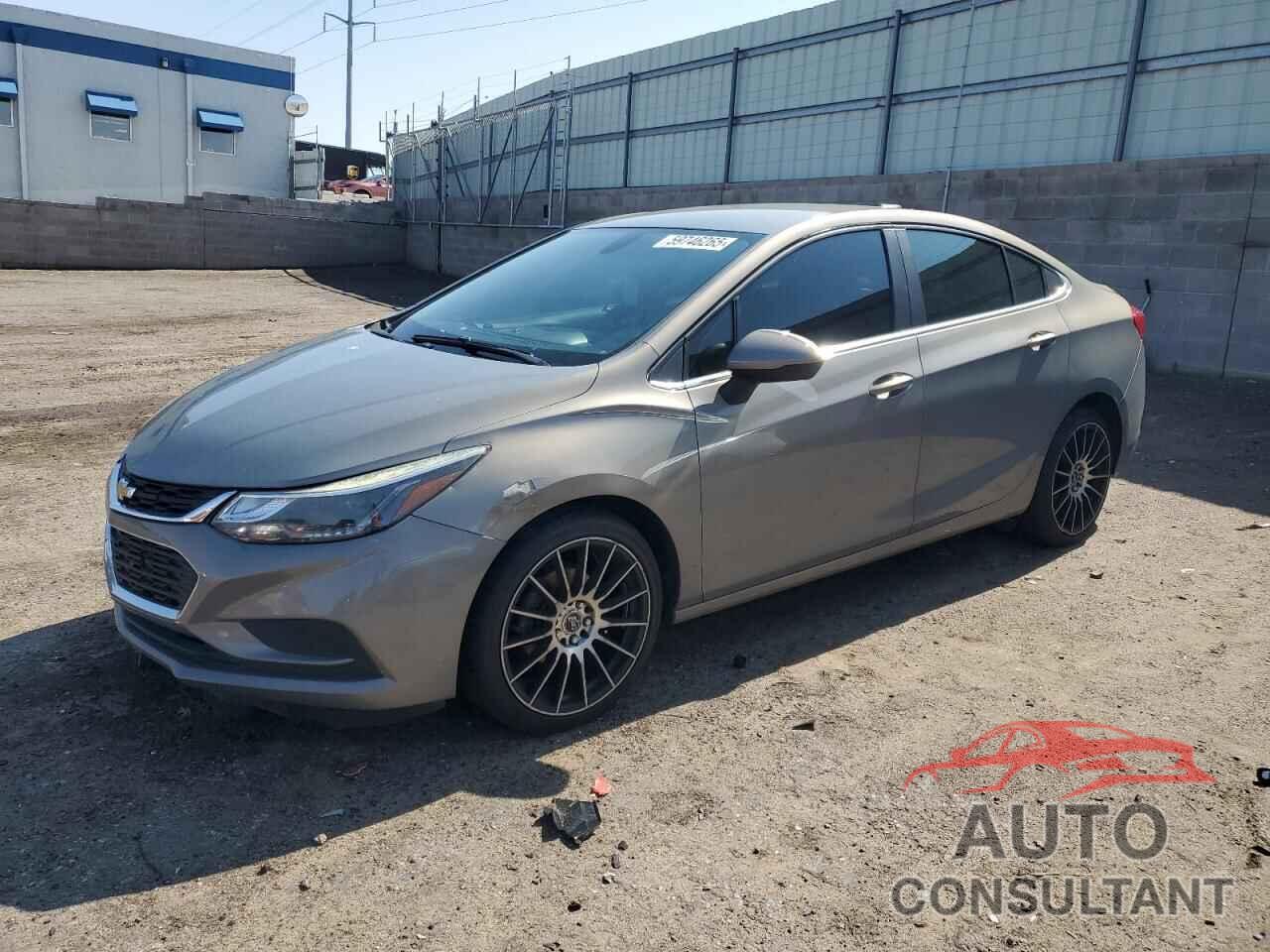 CHEVROLET CRUZE 2018 - 1G1BE5SM8J7189795