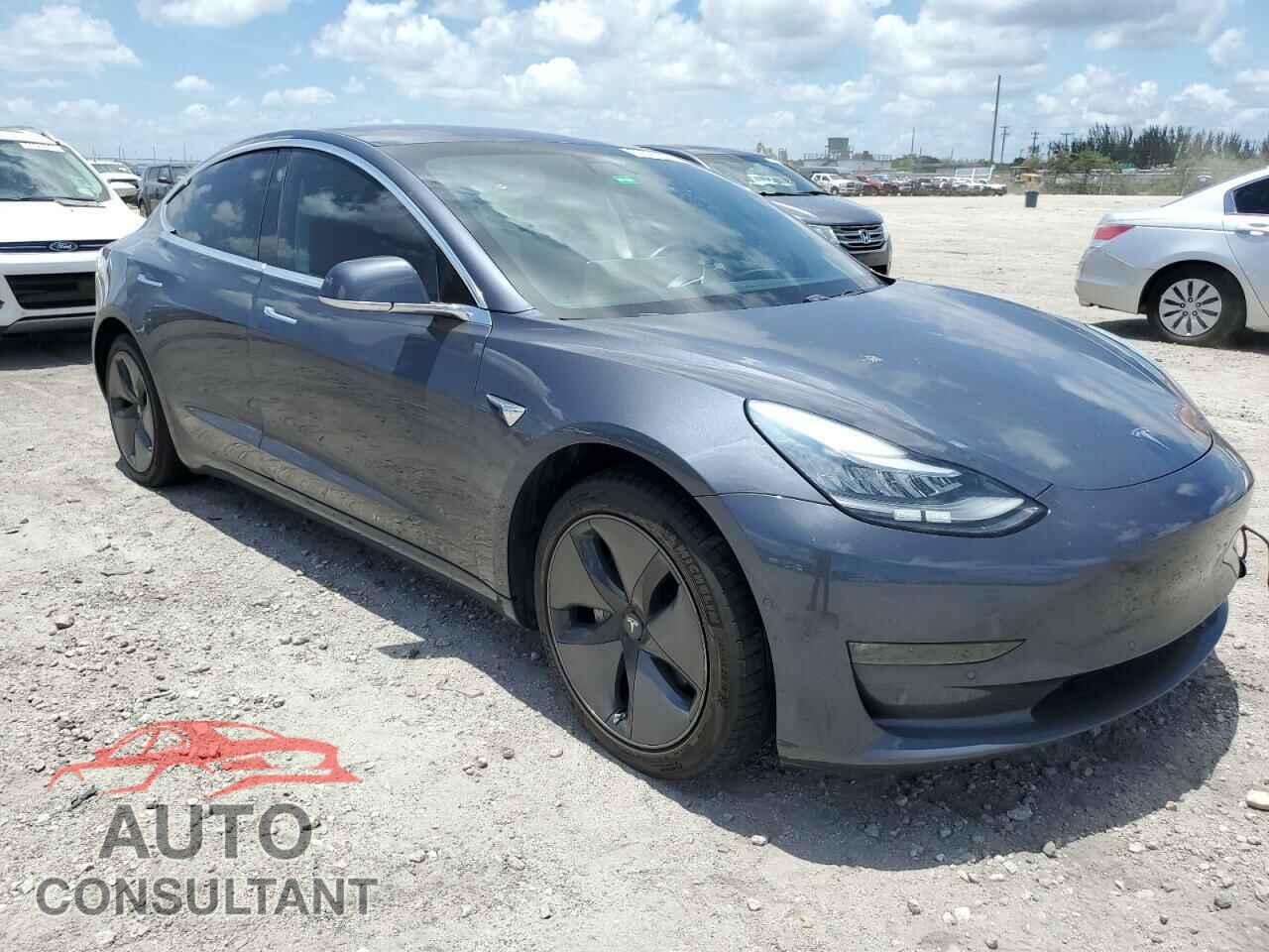 TESLA MODEL 3 2018 - 5YJ3E1EA9JF158779