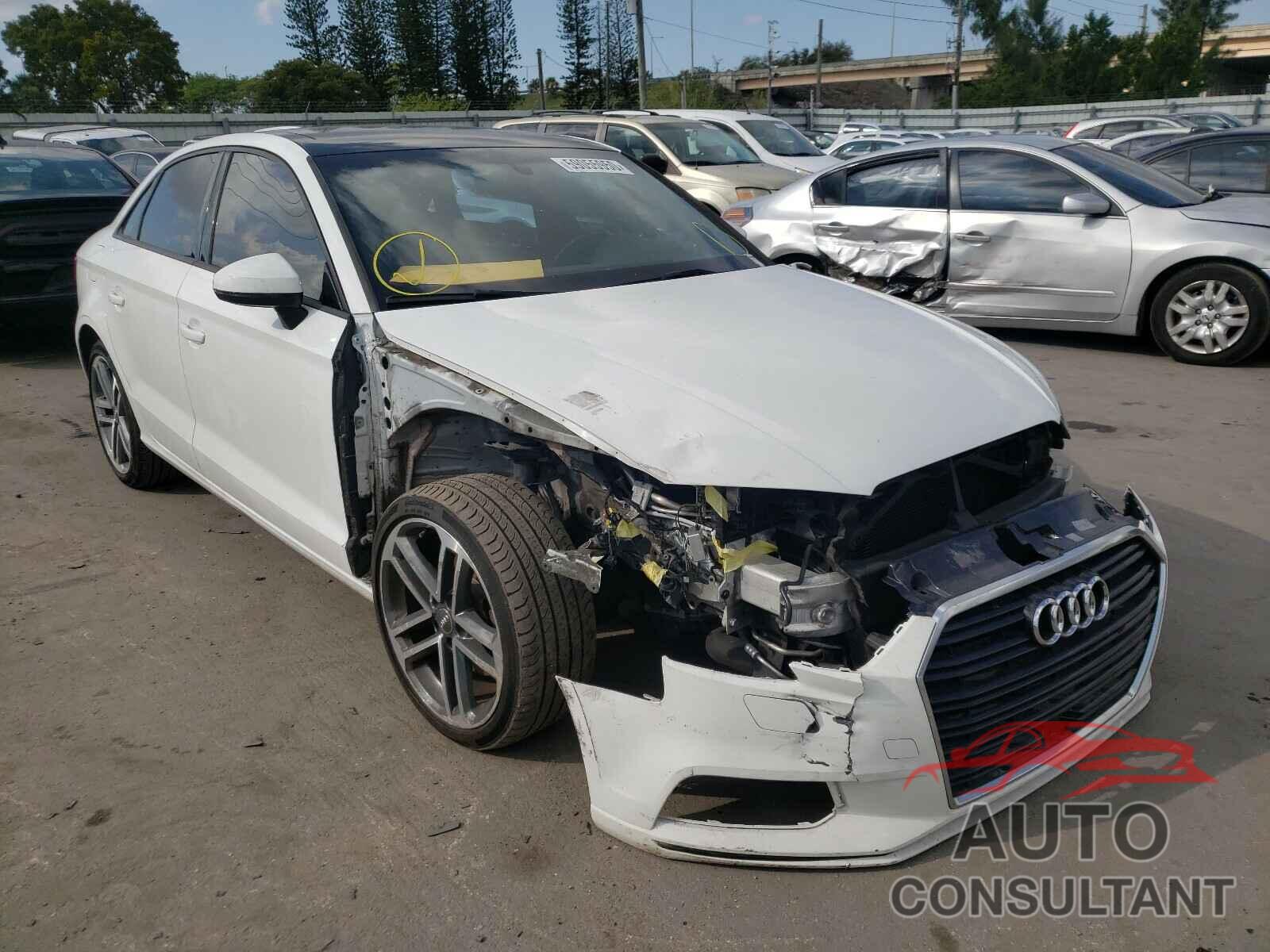 AUDI A3 2017 - WAUAUGFF3H1032439