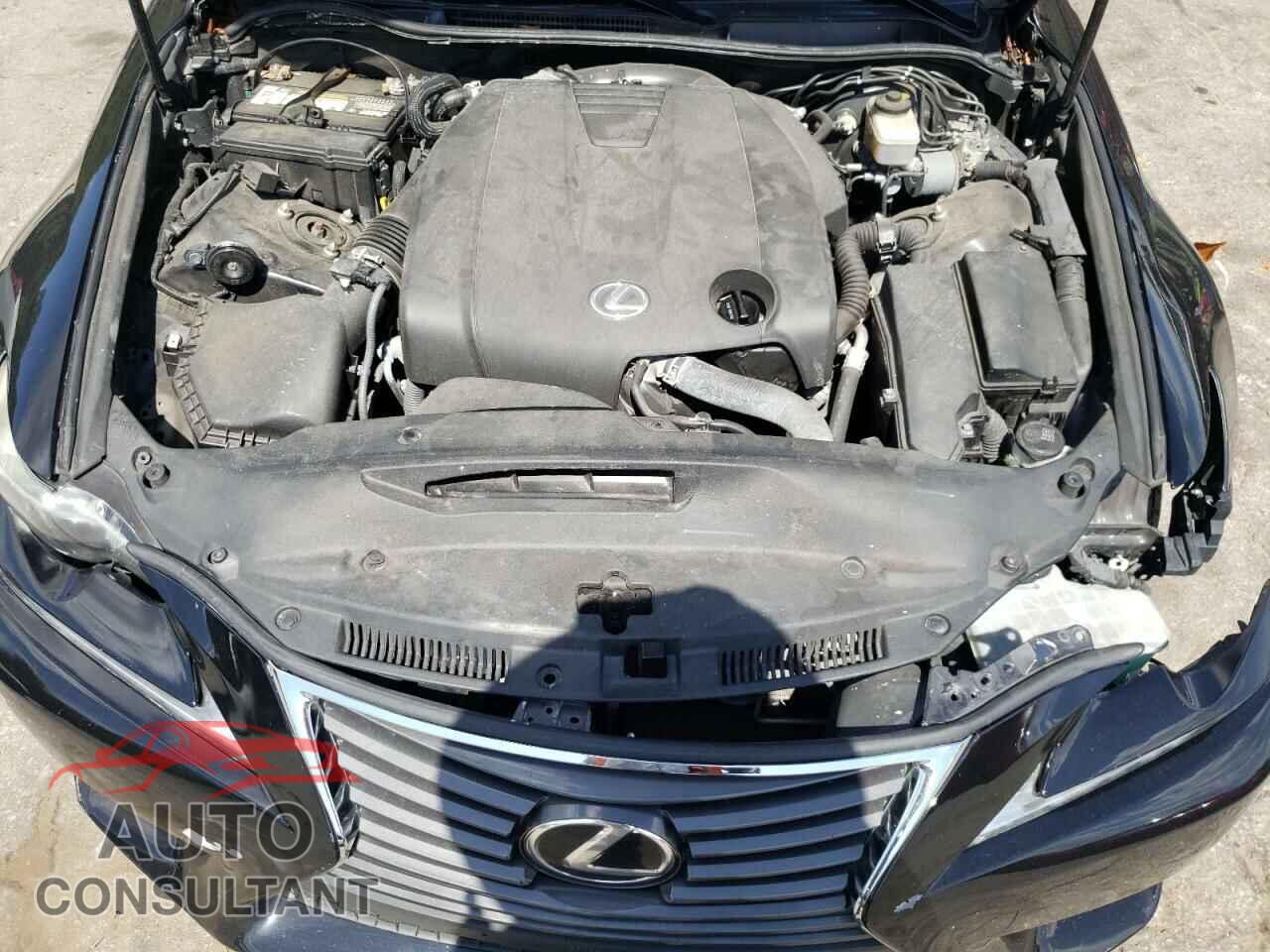 LEXUS IS 2014 - JTHCF1D20E5003180