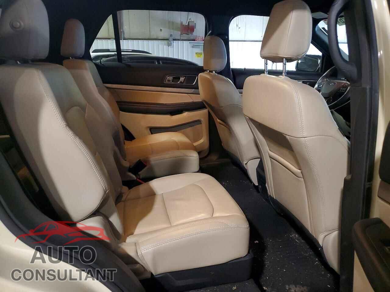 FORD EXPLORER 2018 - 1FM5K8D86JGC93583