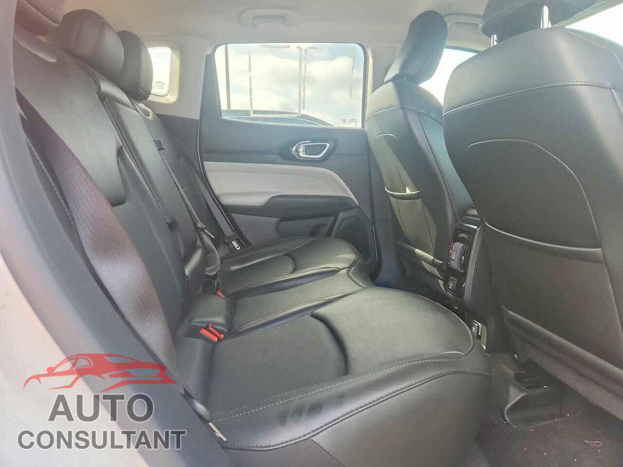 JEEP COMPASS 2022 - 3C4NJDCB2NT154856