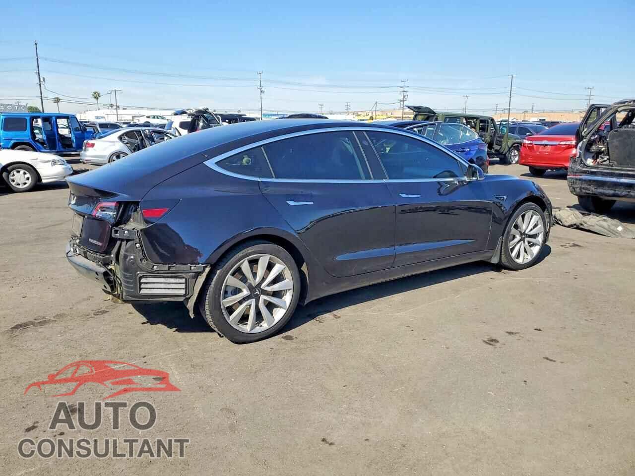 TESLA MODEL 3 2018 - 5YJ3E1EA8JF071049