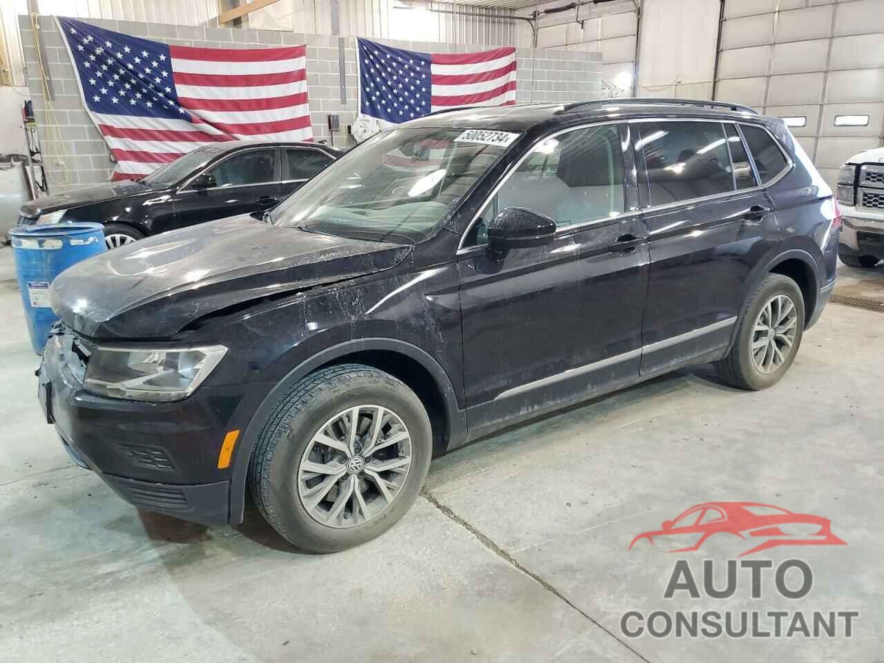 VOLKSWAGEN TIGUAN 2018 - 3VV2B7AX1JM203650