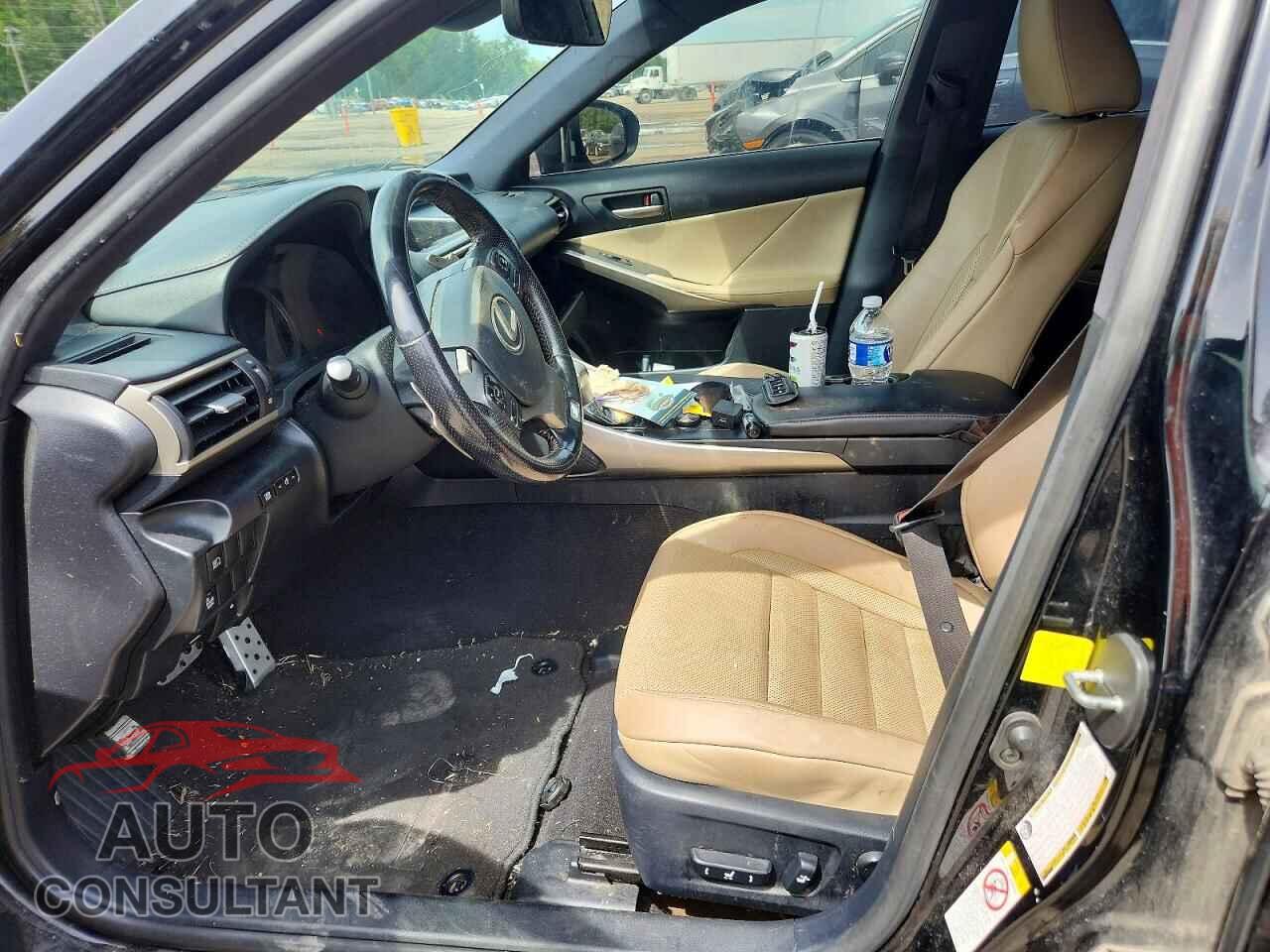 LEXUS IS 2017 - JTHBE1D29H5030140