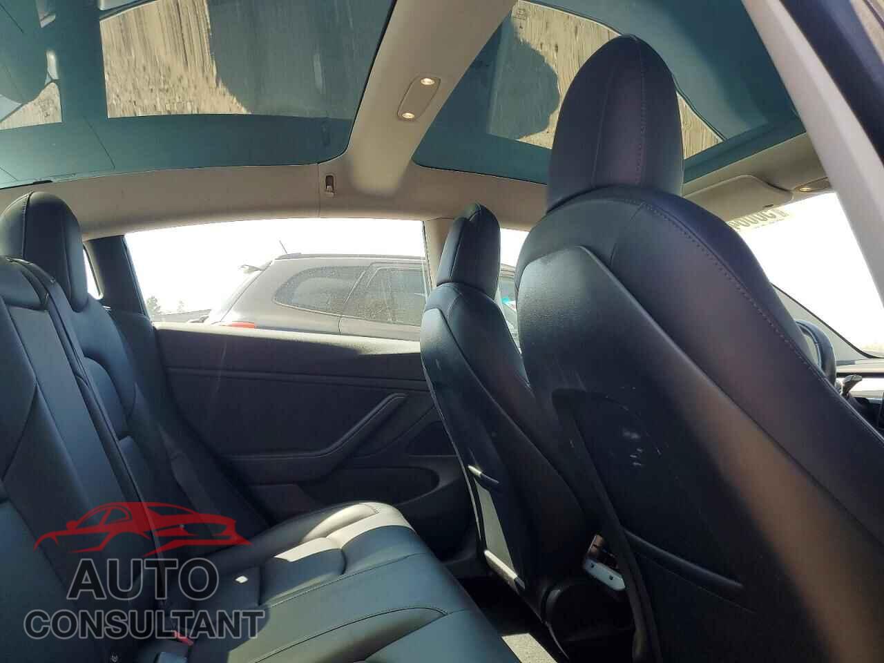 TESLA MODEL 3 2018 - 5YJ3E1EA3JF030120