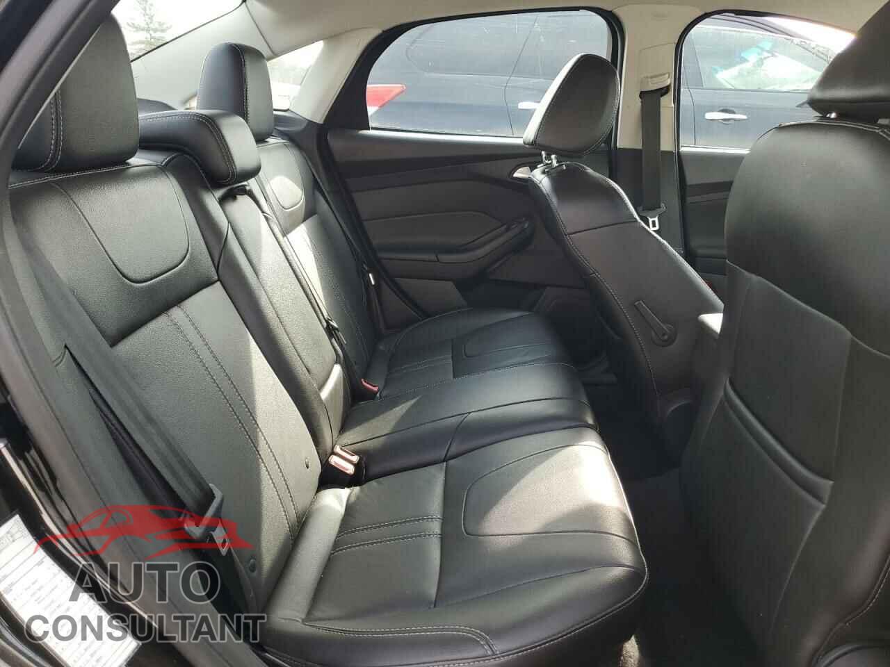 FORD FOCUS 2014 - 1FADP3F21EL333732