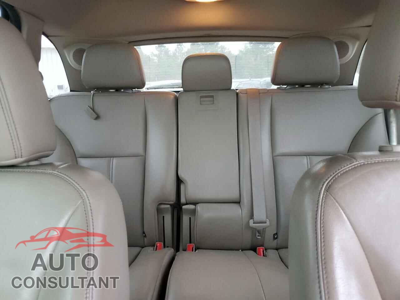 FORD EDGE 2011 - 2FMDK3KC5BBA86570