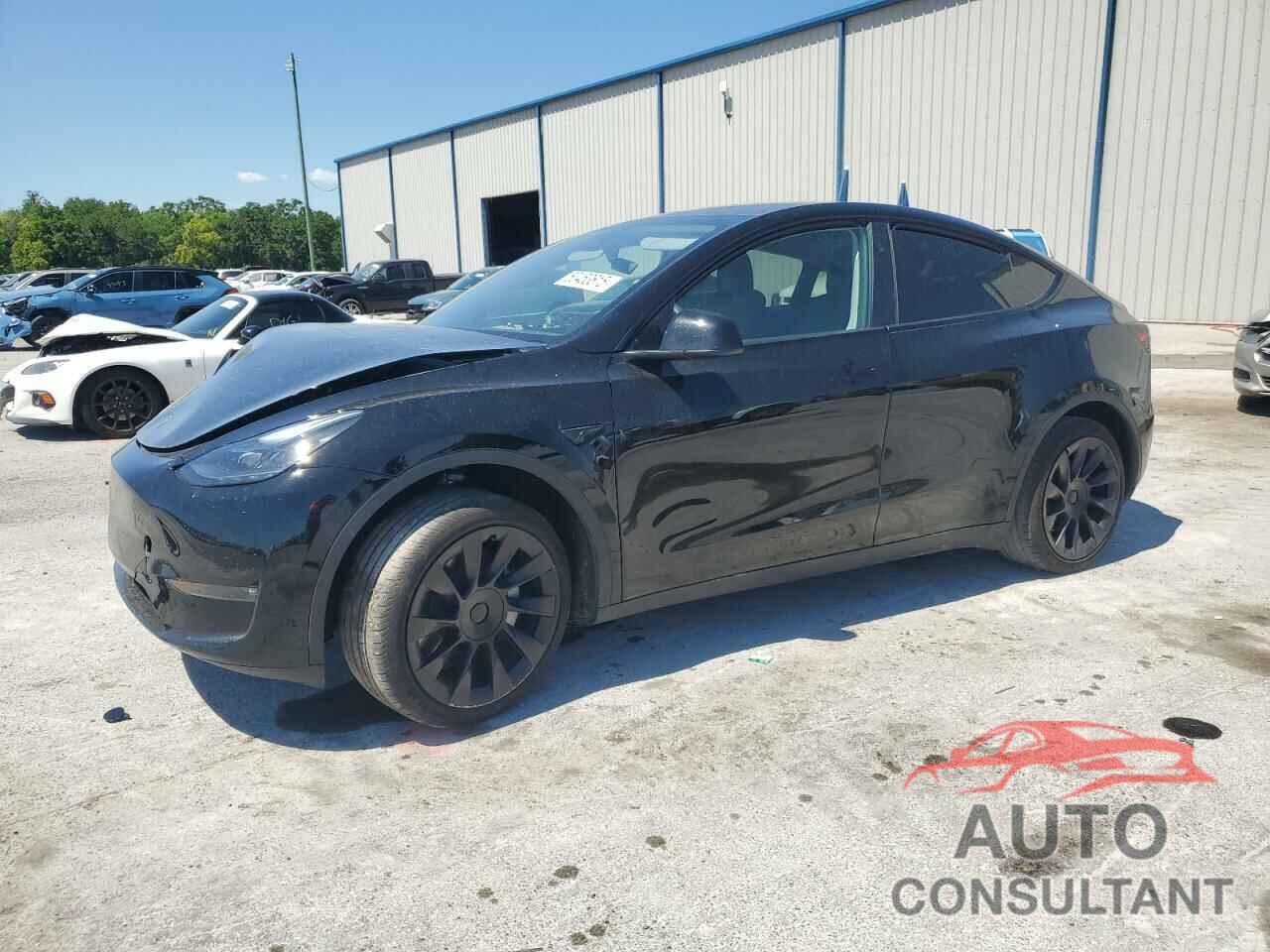 TESLA MODEL Y 2023 - 7SAYGDED6PF950203