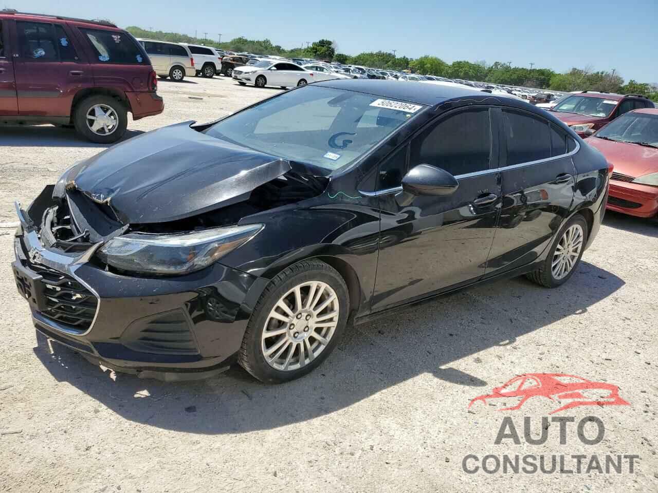 CHEVROLET CRUZE 2019 - 1G1BE5SM8K7141618