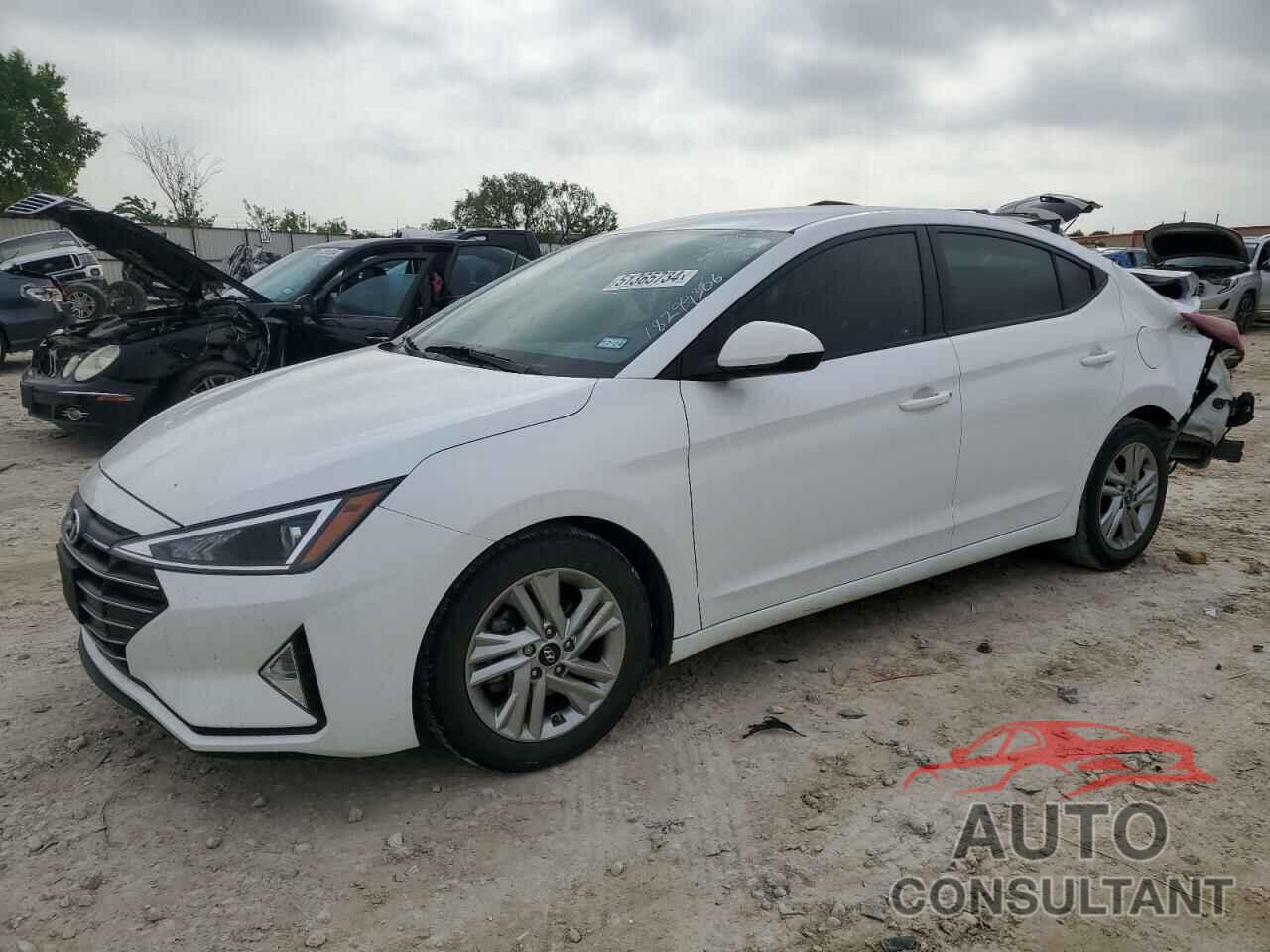 HYUNDAI ELANTRA 2020 - 5NPD84LF4LH573962