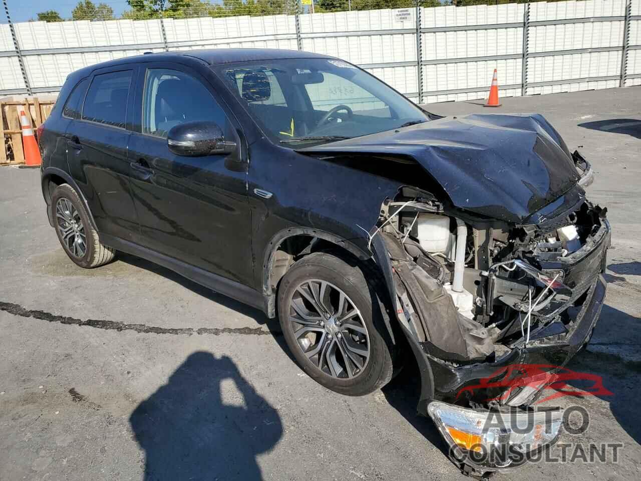 MITSUBISHI OUTLANDER 2018 - JA4AP3AW5JU017675