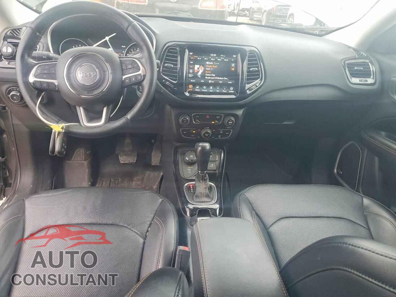 JEEP COMPASS 2021 - 3C4NJDCB8MT508703