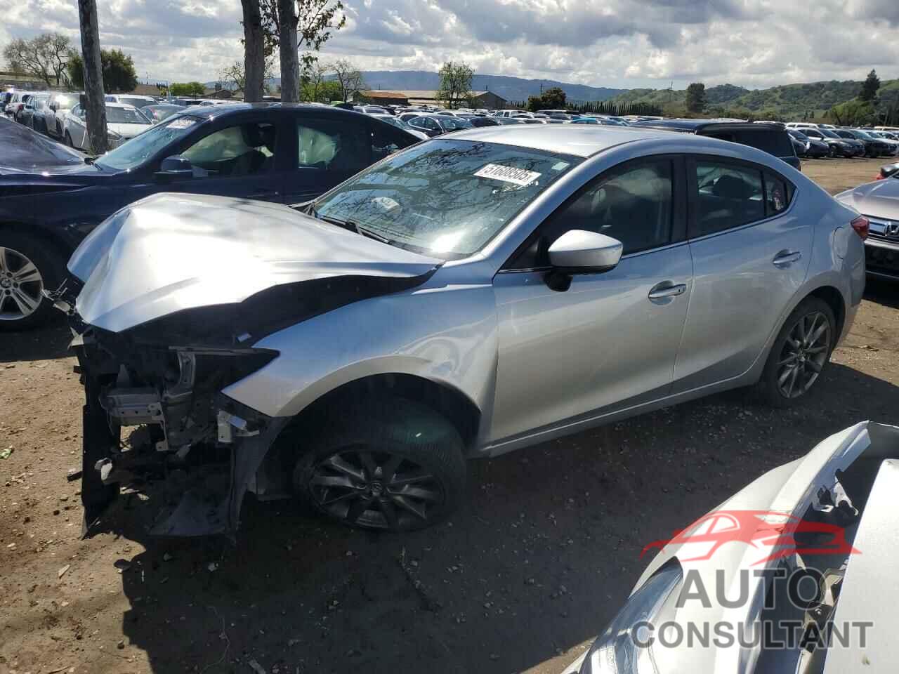 MAZDA 3 2018 - 3MZBN1V31JM201081