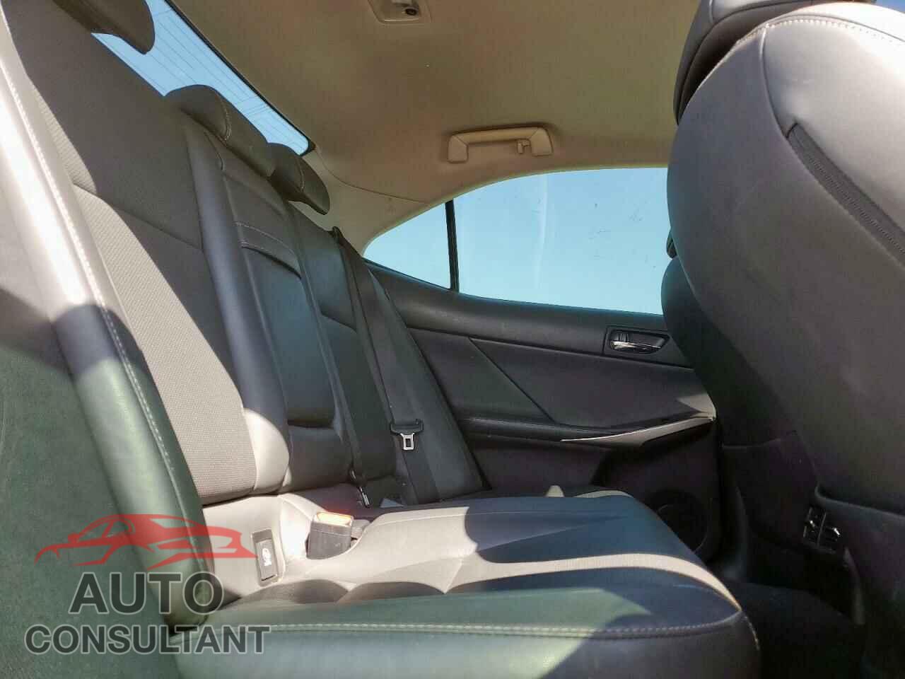 LEXUS IS 2015 - JTHBF1D28F5052849
