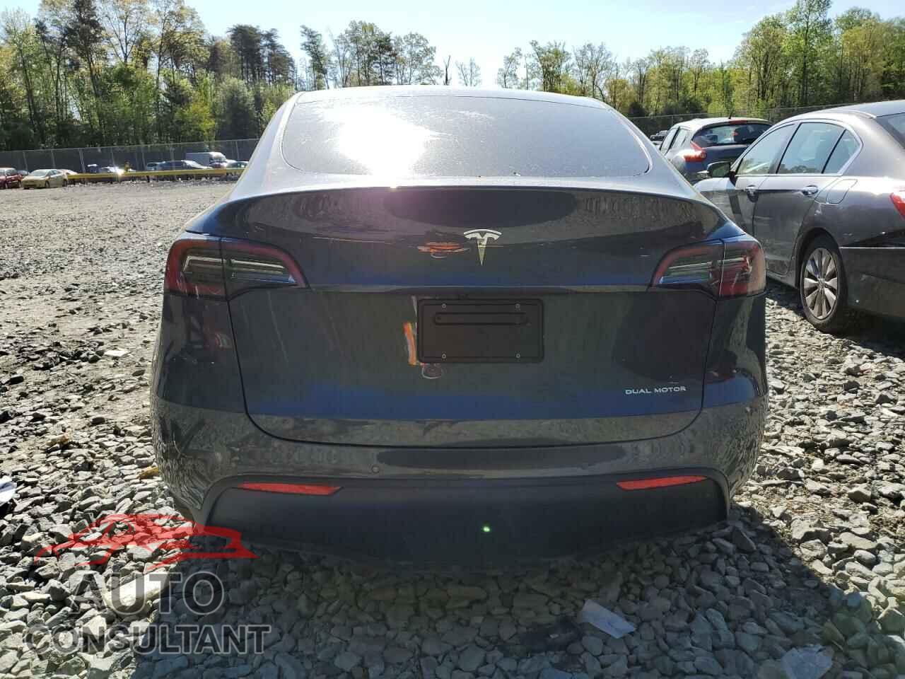 TESLA MODEL Y 2022 - 7SAYGDEE3NF368632