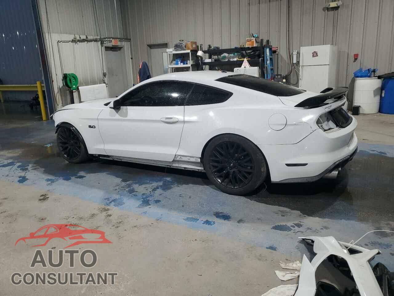 FORD MUSTANG 2019 - 1FA6P8CF8K5124582