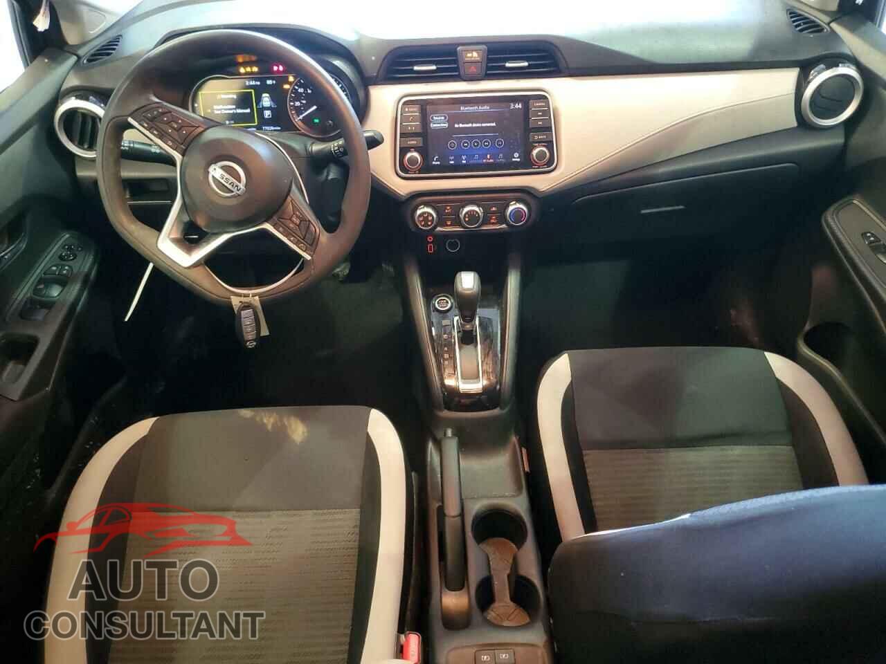 NISSAN VERSA 2021 - 3N1CN8EV2ML884262