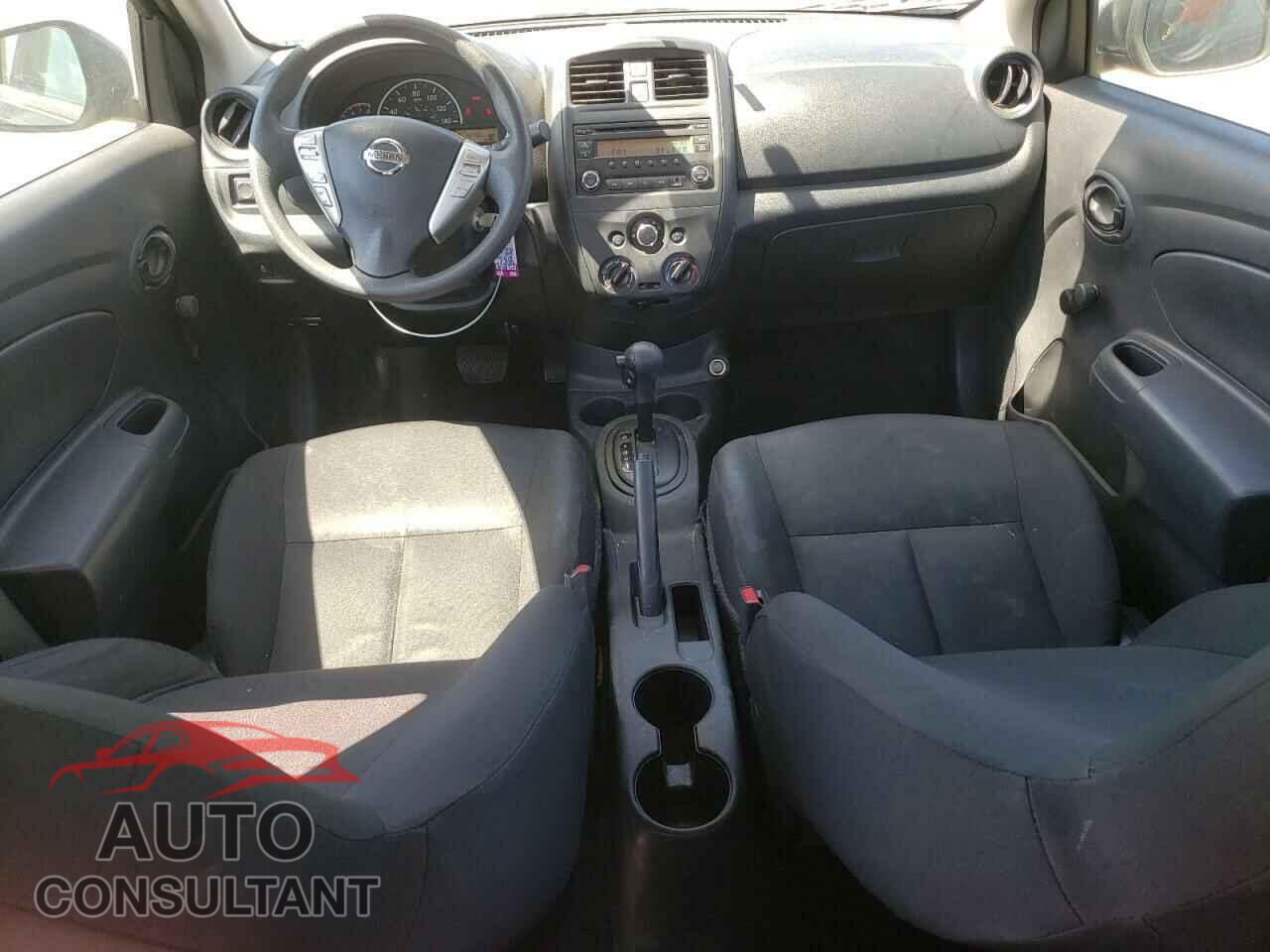 NISSAN VERSA 2017 - 3N1CN7APXHL804598