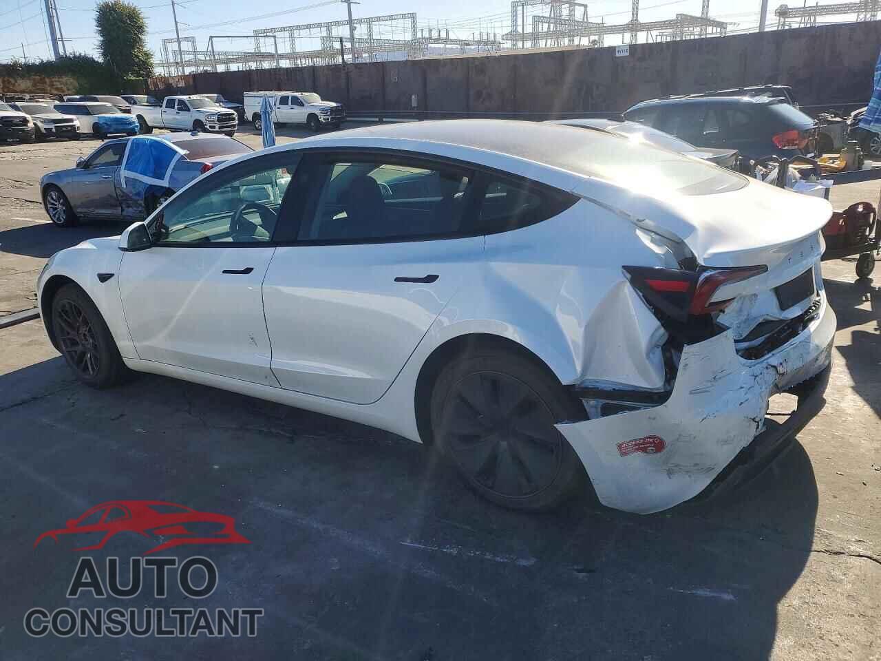 TESLA MODEL 3 2024 - 5YJ3E1EA8RF855680