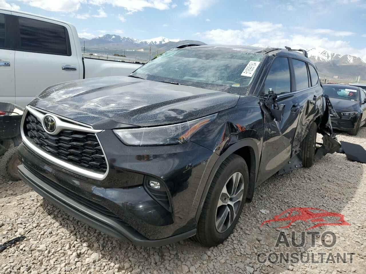 TOYOTA HIGHLANDER 2023 - 5TDKDRBH0PS521487