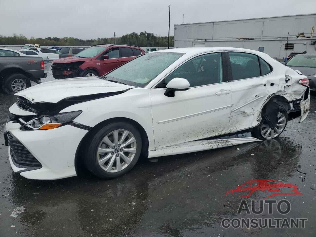 TOYOTA CAMRY 2019 - 4T1B11HK1KU747017