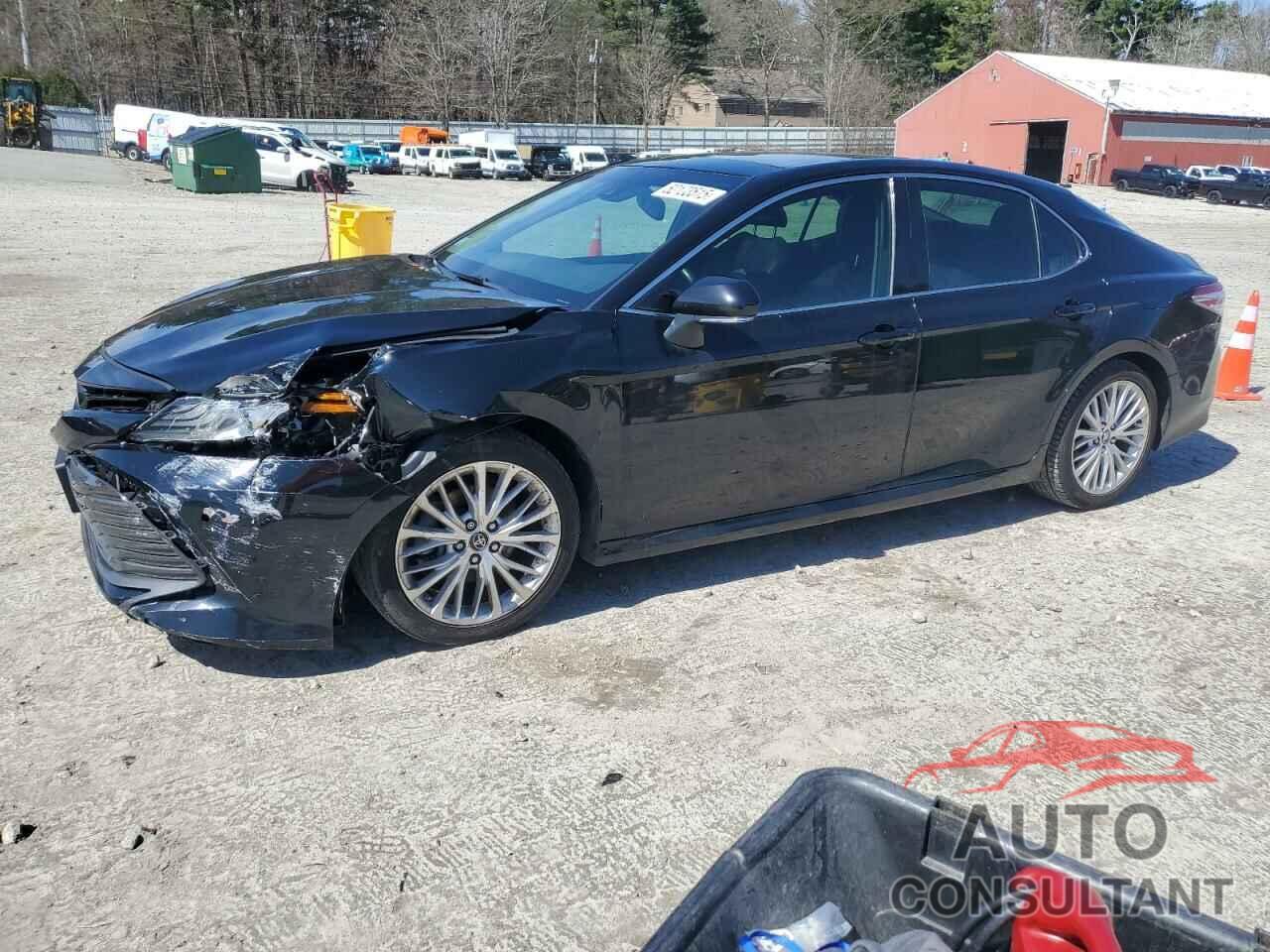 TOYOTA CAMRY 2018 - 4T1B11HK7JU116061