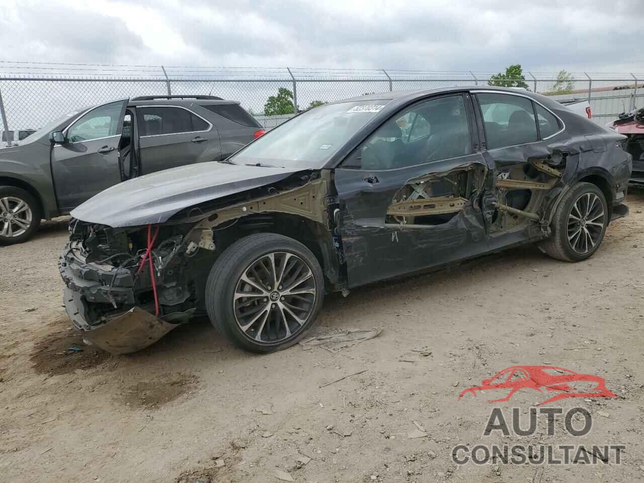 TOYOTA CAMRY 2018 - 4T1B11HK1JU147855
