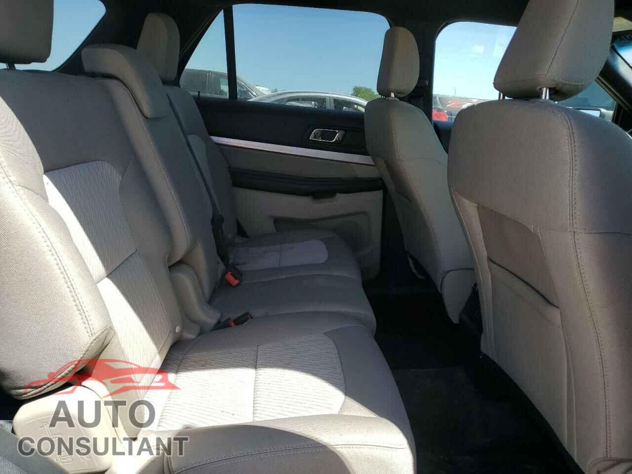 FORD EXPLORER 2019 - 1FM5K7B88KGA76647