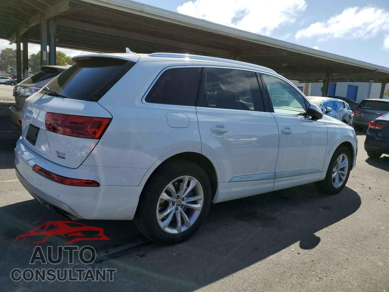 AUDI Q7 2017 - WA1LAAF70HD016654