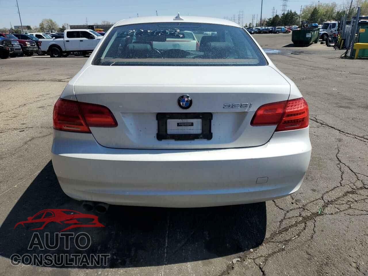 BMW 3 SERIES 2012 - WBAKF5C55CE656582