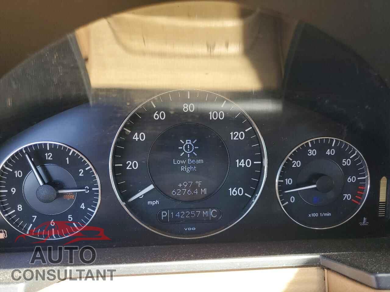 MERCEDES-BENZ E-CLASS 2009 - WDBUF87X49B378680