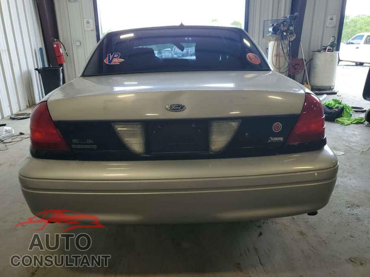 FORD CROWN VIC 2011 - 2FABP7BV9BX123022