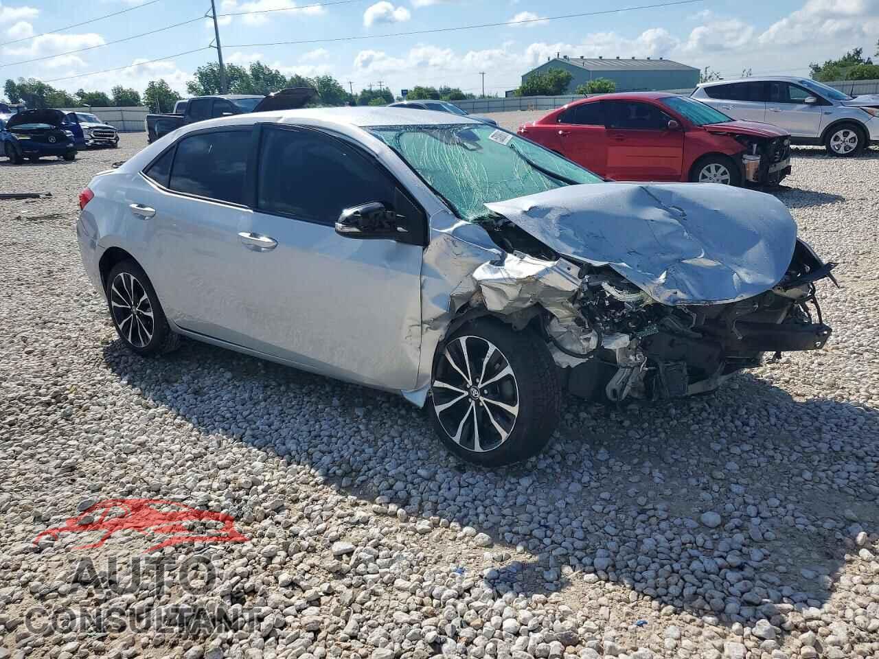 TOYOTA COROLLA 2017 - 5YFBURHEXHP643510
