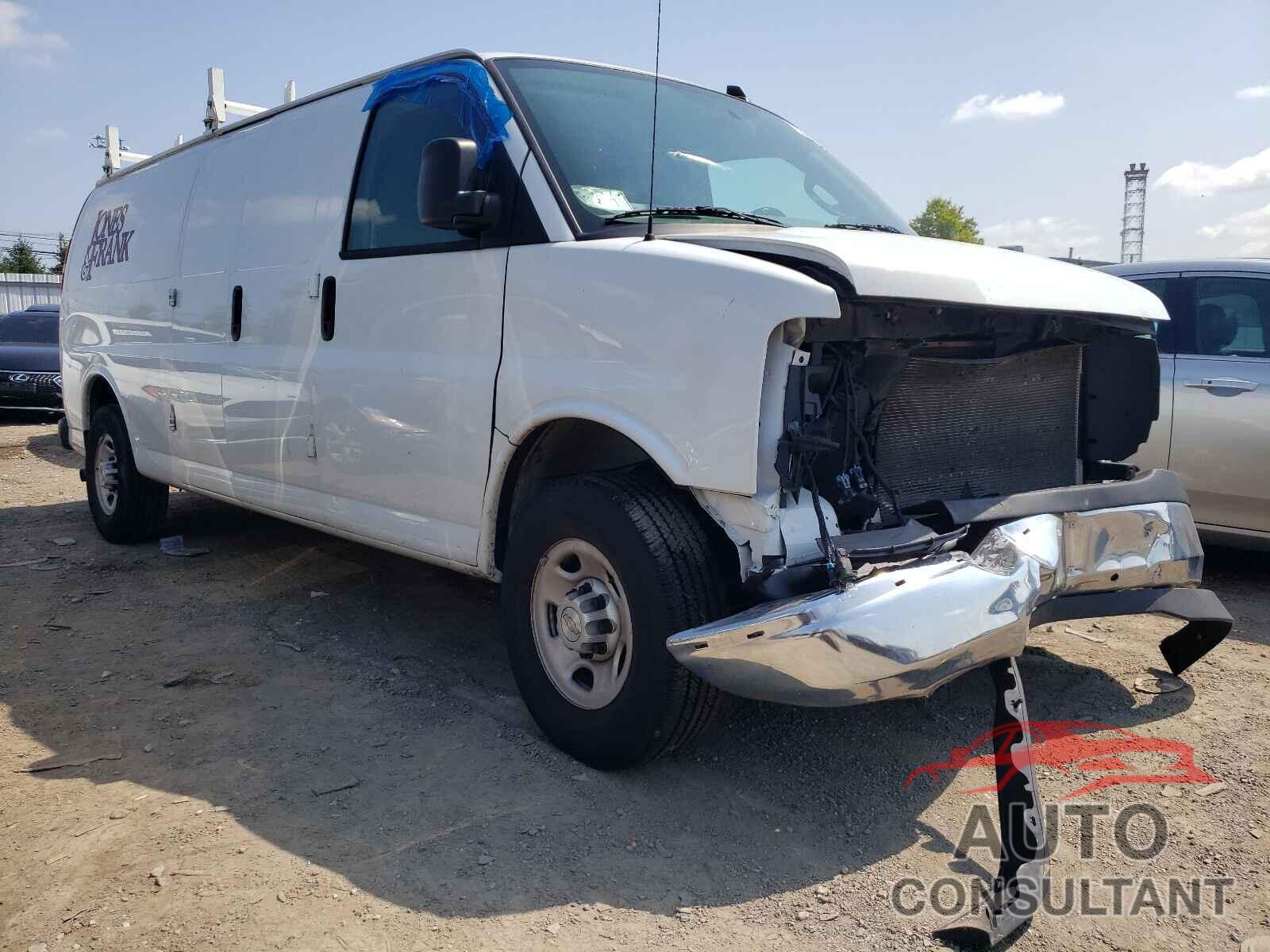 CHEVROLET EXPRESS 2018 - 1GCWGBFP8J1342832