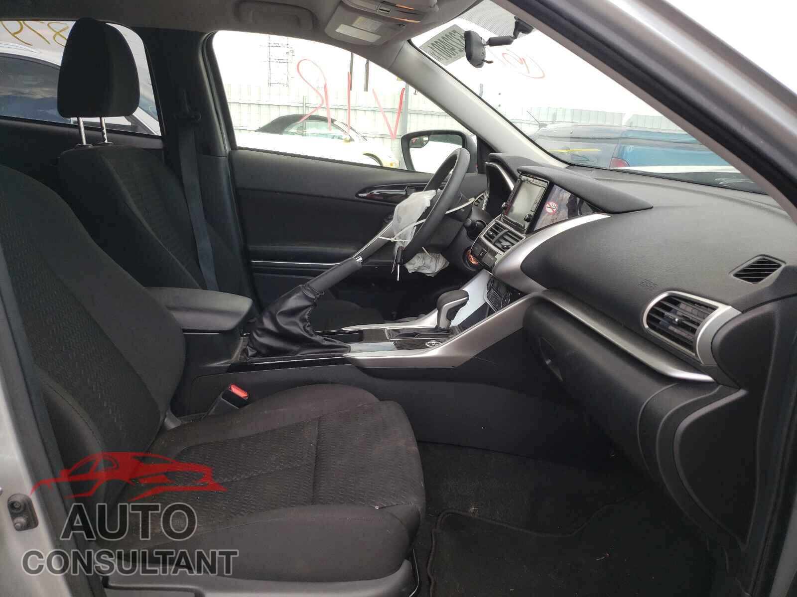 MITSUBISHI ECLIPSE 2019 - JA4AT3AA3KZ033104