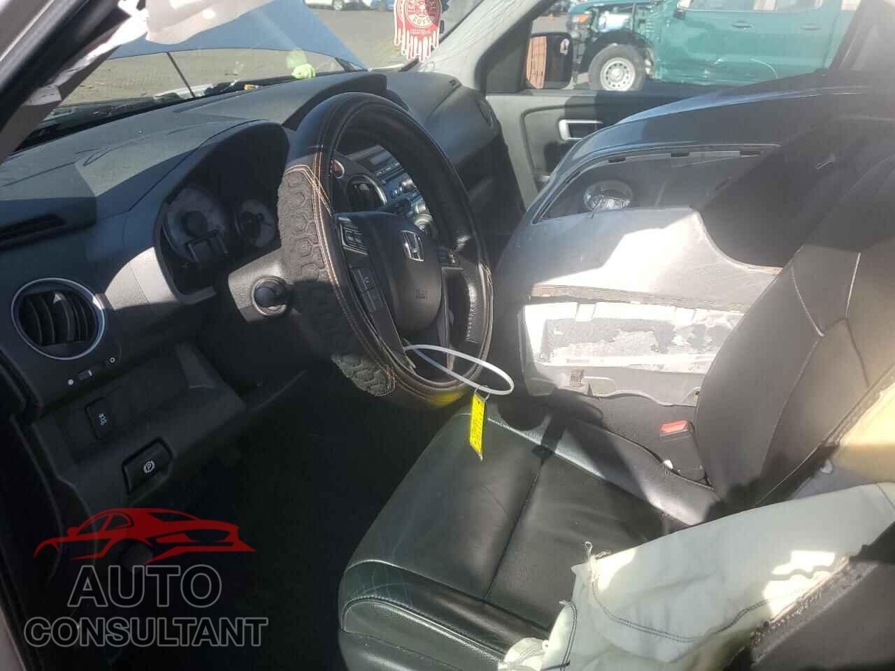 HONDA PILOT 2014 - 5FNYF4H58EB010616