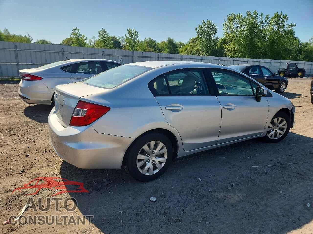 HONDA CIVIC 2012 - 2HGFB2F55CH563663