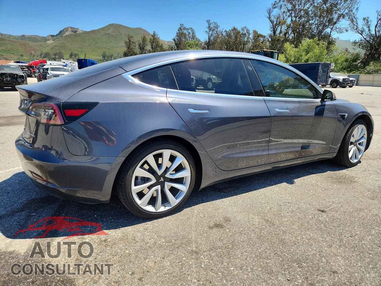 TESLA MODEL 3 2018 - 5YJ3E1EB0JF087013