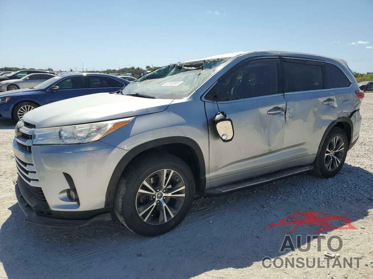 TOYOTA HIGHLANDER 2017 - 5TDZZRFH7HS217679